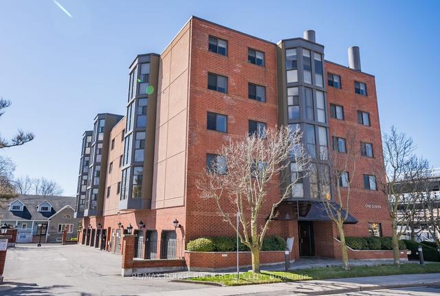 302 - 1 Queen St, Condo with 2 bedrooms, 2 bathrooms and 1 parking in Cobourg ON | Image 1
