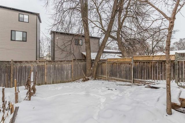 20 Bismark Ave, House detached with 3 bedrooms, 3 bathrooms and 3 parking in Kitchener ON | Image 10