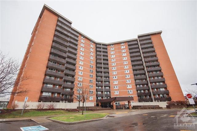 1508 - 2000 Jasmine Crescent, Condo with 2 bedrooms, 1 bathrooms and 1 parking in Ottawa ON | Image 1