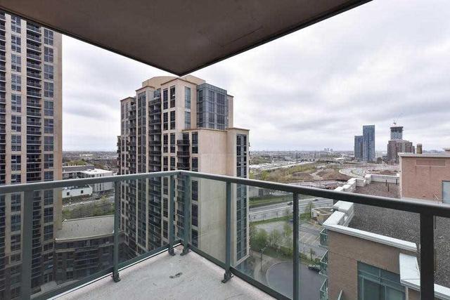 Lph07 - 7 Michael Power Pl, Condo with 2 bedrooms, 2 bathrooms and 1 parking in Toronto ON | Image 15
