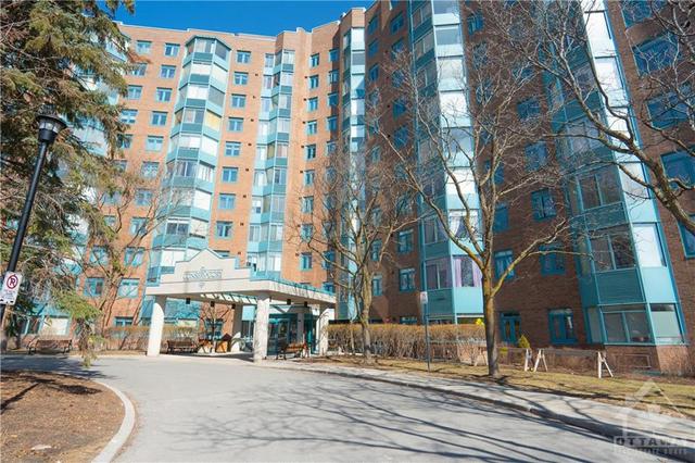 1014 - 1025 Grenon Avenue, Condo with 1 bedrooms, 1 bathrooms and 1 parking in Ottawa ON | Image 1