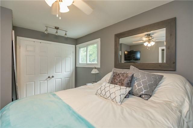 2314 Somers Blvd, House detached with 2 bedrooms, 1 bathrooms and 3 parking in Innisfil ON | Image 9