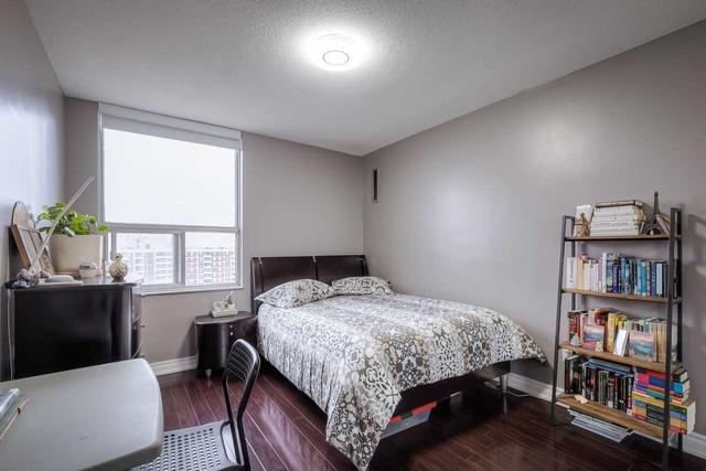 1501 - 5 Shady Gfwy, Condo with 3 bedrooms, 2 bathrooms and 1 parking in Toronto ON | Image 13