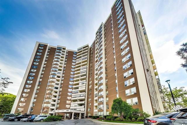 104 - 60 Pavane Linkway, Condo with 3 bedrooms, 2 bathrooms and 1 parking in Toronto ON | Card Image