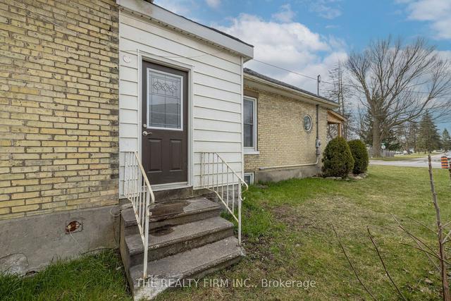 239 Queen St, House detached with 3 bedrooms, 1 bathrooms and 4 parking in Strathroy Caradoc ON | Image 29