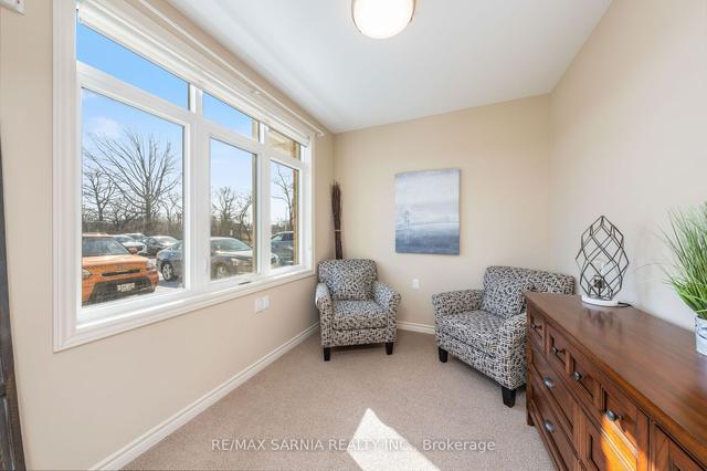 425 - 180 Bunker Ave, House detached with 1 bedrooms, 1 bathrooms and 4 parking in St. Clair ON | Image 4