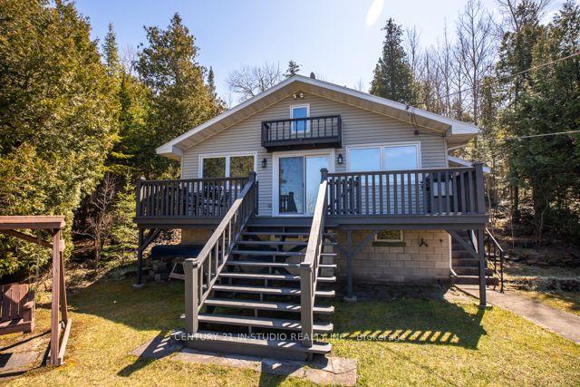 203 Hardwick Cove Rd, House detached with 2 bedrooms, 1 bathrooms and 4 parking in Northern Bruce Peninsula ON | Image 1
