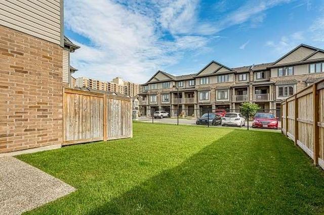 323 Frances Ave, Townhouse with 3 bedrooms, 3 bathrooms and 3 parking in Hamilton ON | Image 9