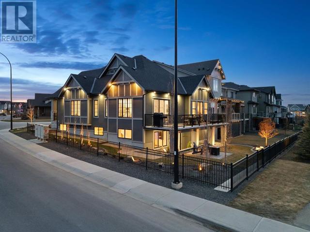 Spectacular curb appeal | Image 1
