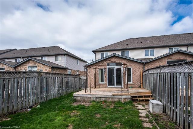 212 Activa Avenue E, House attached with 3 bedrooms, 1 bathrooms and 2 parking in Kitchener ON | Image 32