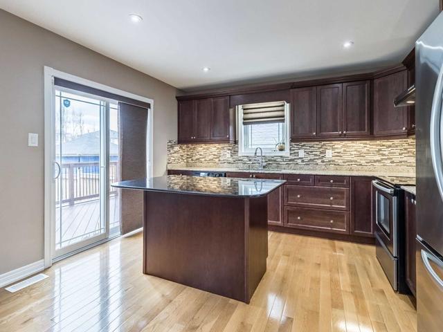 41 Bronze Cres, House detached with 3 bedrooms, 3 bathrooms and 6 parking in Bradford West Gwillimbury ON | Image 5