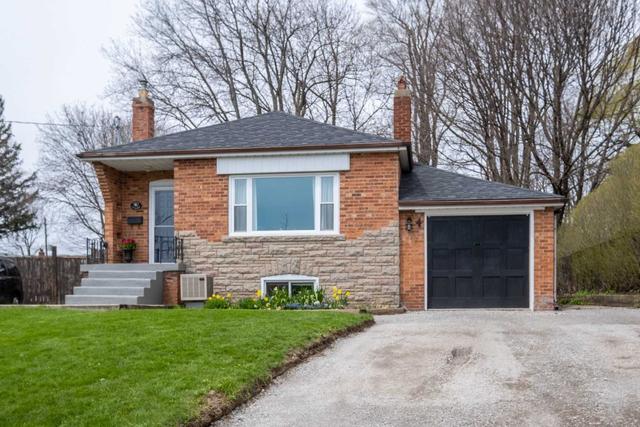 4 Cliffside Dr, House detached with 3 bedrooms, 2 bathrooms and 5 parking in Toronto ON | Card Image