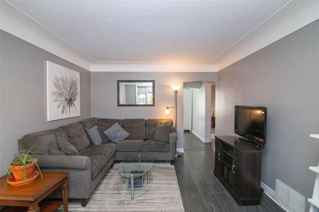 346 Hillside Ave, House detached with 2 bedrooms, 1 bathrooms and 4 parking in Hamilton ON | Image 39