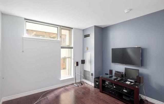 1413 - 1055 Bay St, Condo with 1 bedrooms, 1 bathrooms and 1 parking in Toronto ON | Image 8