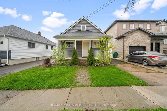67 West St N, House detached with 2 bedrooms, 2 bathrooms and 2 parking in Thorold ON | Image 1