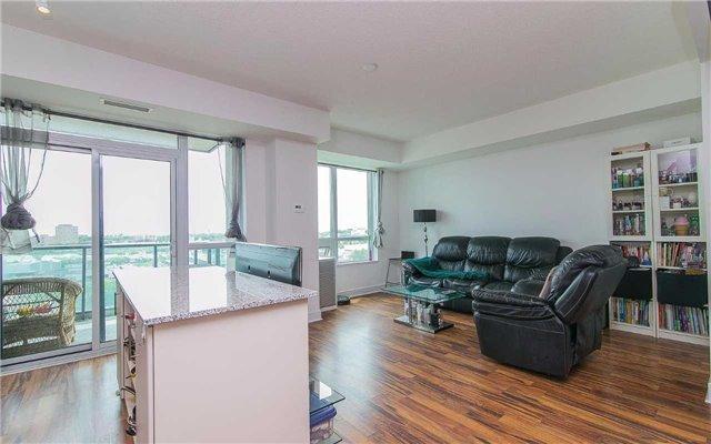 1212 - 35 Brian Peck Cres, Condo with 1 bedrooms, 1 bathrooms and 1 parking in Toronto ON | Image 2