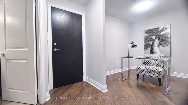 1119 - 500 Doris Ave, Condo with 2 bedrooms, 2 bathrooms and 1 parking in Toronto ON | Image 3