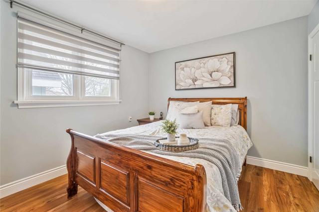 10 Brighton St, House detached with 3 bedrooms, 2 bathrooms and 3 parking in Guelph ON | Image 5