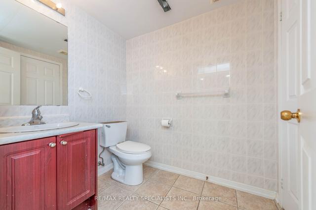202 Sherwood Rd, House semidetached with 3 bedrooms, 2 bathrooms and 2 parking in Milton ON | Image 13