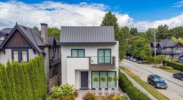 3505 W 12th Avenue, House detached with 4 bedrooms, 4 bathrooms and null parking in Vancouver BC | Image 2