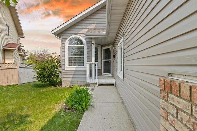 7 Del Ray Court Ne, House detached with 3 bedrooms, 3 bathrooms and 4 parking in Calgary AB | Image 4