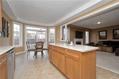 1012 Coyston Dr, House detached with 4 bedrooms, 3 bathrooms and 2 parking in Oshawa ON | Image 6