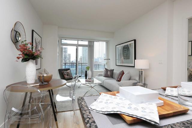 1305 - 28 Linden St, Condo with 2 bedrooms, 2 bathrooms and 0 parking in Toronto ON | Image 14