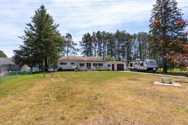 2674 Loop Rd, House detached with 3 bedrooms, 1 bathrooms and 9 parking in Highlands East ON | Image 23