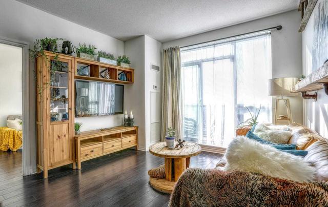 ph 7 - 30 Heron's Hill Way, Condo with 2 bedrooms, 2 bathrooms and 1 parking in Toronto ON | Image 26