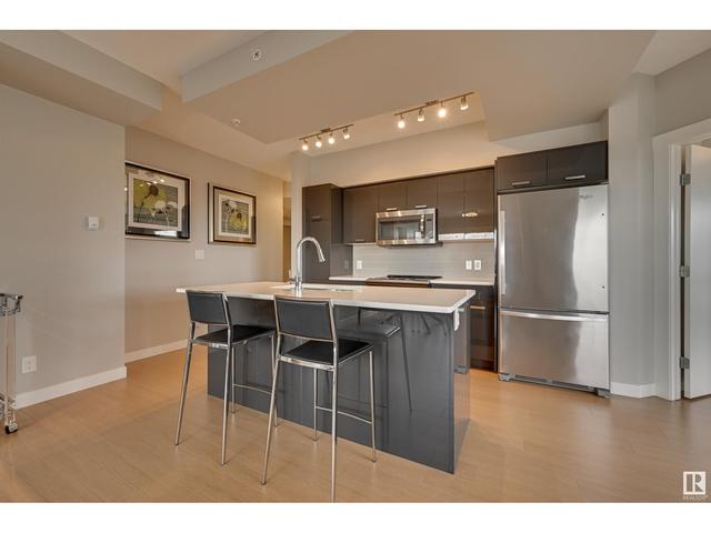 2204 - 10410 102 Av Nw, Condo with 2 bedrooms, 2 bathrooms and 1 parking in Edmonton AB | Image 13