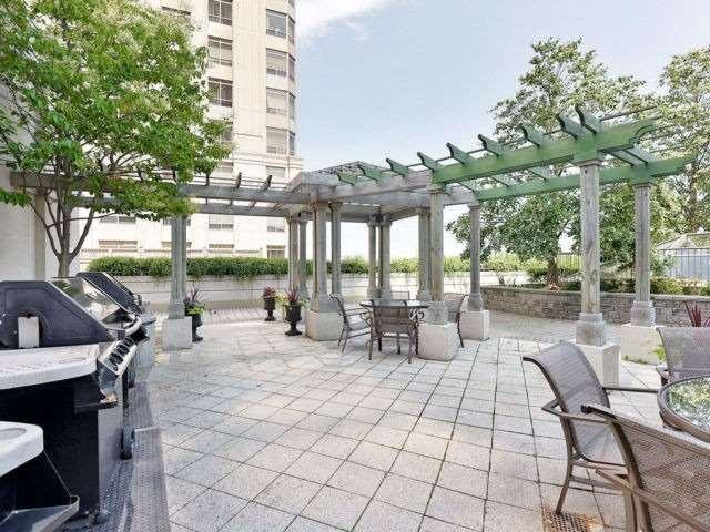 2319 - 25 Kingsbridge Garden Circ, Condo with 2 bedrooms, 2 bathrooms and 1 parking in Mississauga ON | Image 17