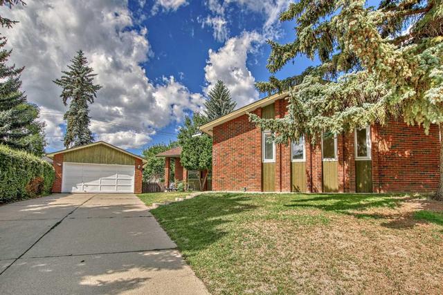 2420 Palismount Place Sw, House detached with 4 bedrooms, 3 bathrooms and 4 parking in Calgary AB | Image 50