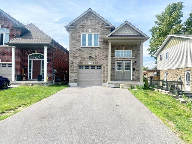 main - 144 Capreol Crt, House detached with 2 bedrooms, 1 bathrooms and 3 parking in Oshawa ON | Image 1