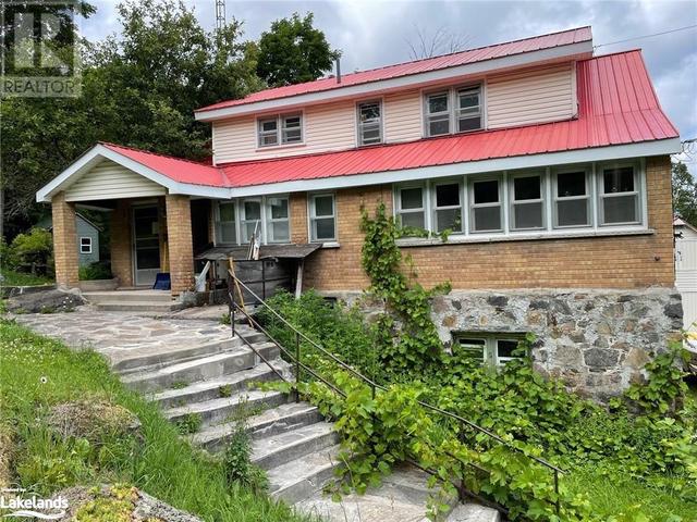 105 Brunel Road, House other with 3 bedrooms, 0 bathrooms and 6 parking in Huntsville ON | Image 1