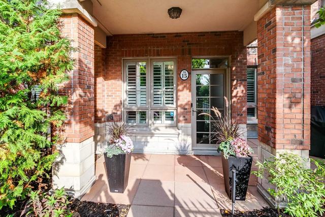 th15 - 20 Burkebrook Pl, Townhouse with 3 bedrooms, 3 bathrooms and 2 parking in Toronto ON | Image 12