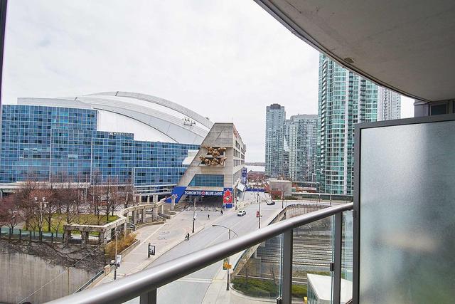 1003 - 361 Front St, Condo with 1 bedrooms, 1 bathrooms and 1 parking in Toronto ON | Image 7