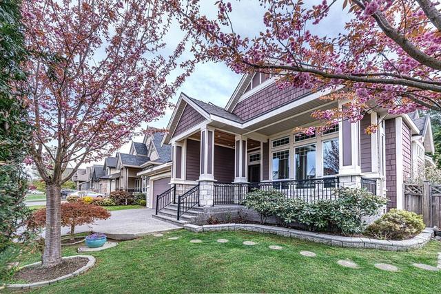 8206 154b Street, House detached with 7 bedrooms, 6 bathrooms and 6 parking in Surrey BC | Image 2