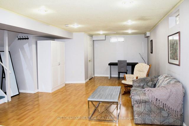 6185 Lawrence Ave E, House attached with 3 bedrooms, 3 bathrooms and 3 parking in Toronto ON | Image 29