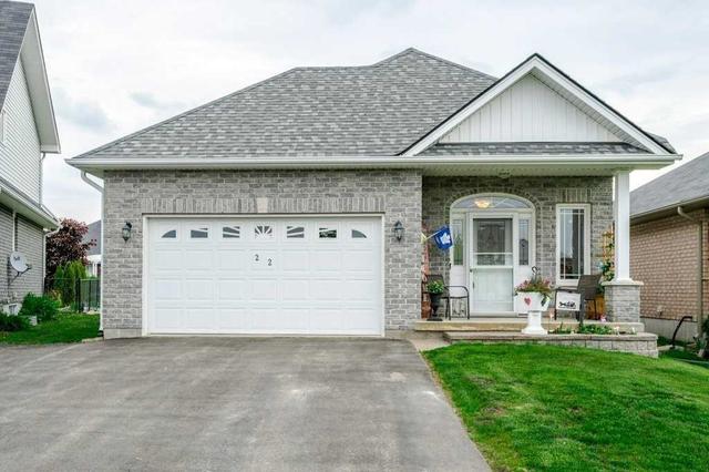 22 Matchett Cres, House detached with 2 bedrooms, 2 bathrooms and 4 parking in Kawartha Lakes ON | Image 1
