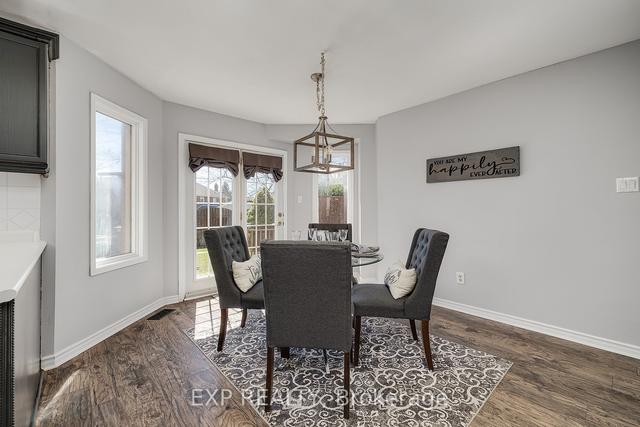483 Saginaw Pkwy, House detached with 4 bedrooms, 3 bathrooms and 4 parking in Cambridge ON | Image 3