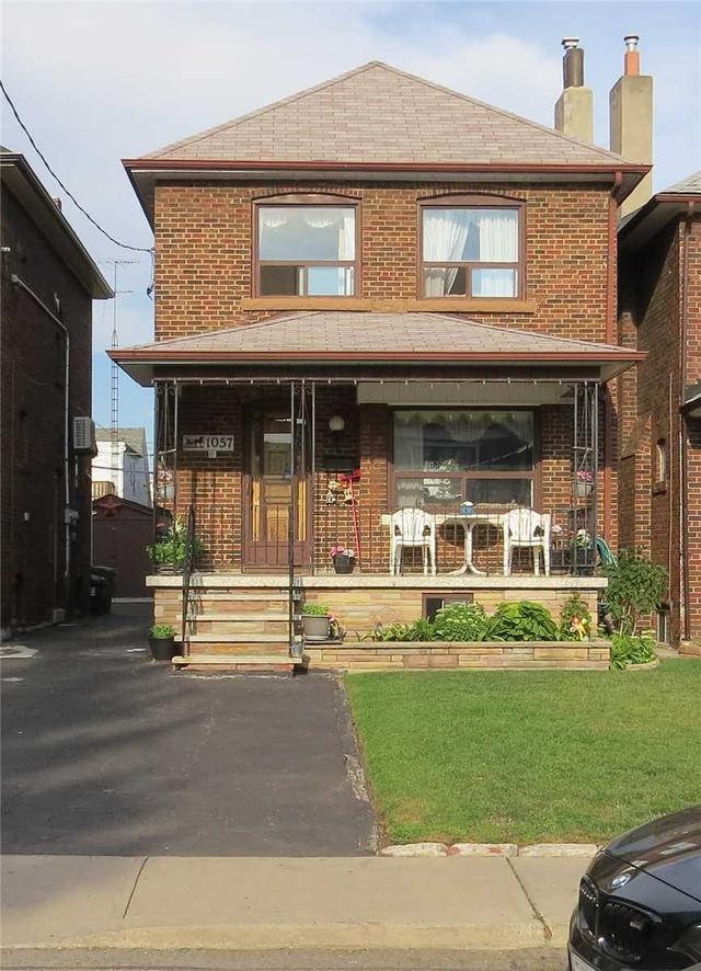1057 Logan Ave, House detached with 3 bedrooms, 2 bathrooms and 2 parking in Toronto ON | Image 1