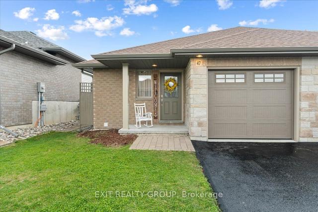 47 Liberty Cres, House attached with 2 bedrooms, 2 bathrooms and 3 parking in Quinte West ON | Image 1