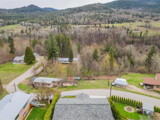 1222 Fox Road, House detached with 3 bedrooms, 2 bathrooms and null parking in Kootenay Boundary A BC | Image 63