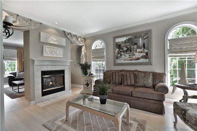 452 Doverwood Dr, House detached with 5 bedrooms, 5 bathrooms and 3 parking in Oakville ON | Image 3