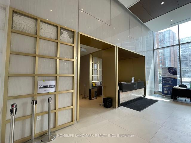n830 - 7 Golden Lion Hts, Condo with 1 bedrooms, 1 bathrooms and 1 parking in Toronto ON | Image 1