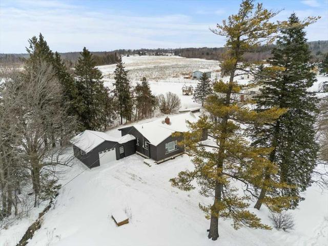 815 County Rd 8 Rd, House detached with 3 bedrooms, 1 bathrooms and 8 parking in Trent Hills ON | Image 12