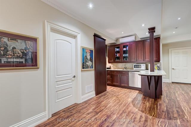 41 Broadmead Ave, House detached with 4 bedrooms, 6 bathrooms and 5 parking in Toronto ON | Image 20