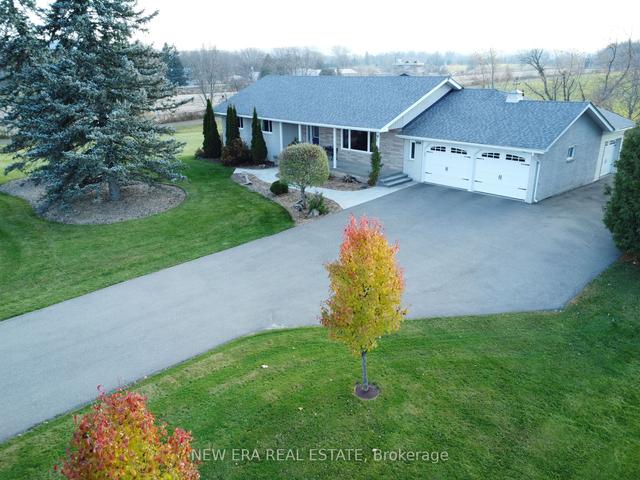 6310 Walkers Line, House detached with 3 bedrooms, 3 bathrooms and 11 parking in Burlington ON | Image 1