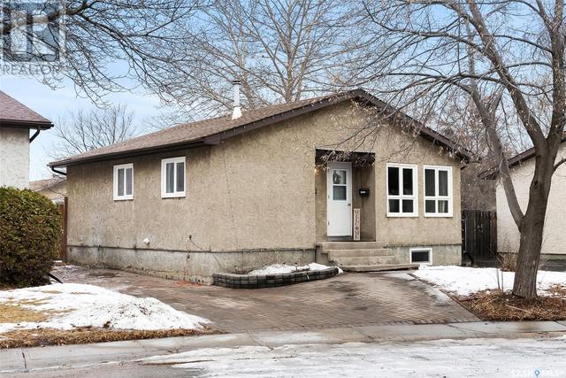 742 Vanier Drive N, House detached with 4 bedrooms, 2 bathrooms and null parking in Regina SK | Image 30