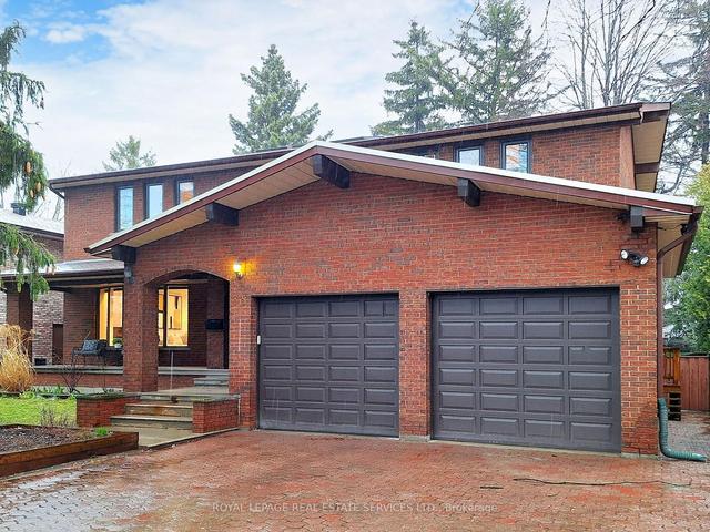 35 Tobruk Cres, House detached with 4 bedrooms, 4 bathrooms and 6 parking in Toronto ON | Image 1